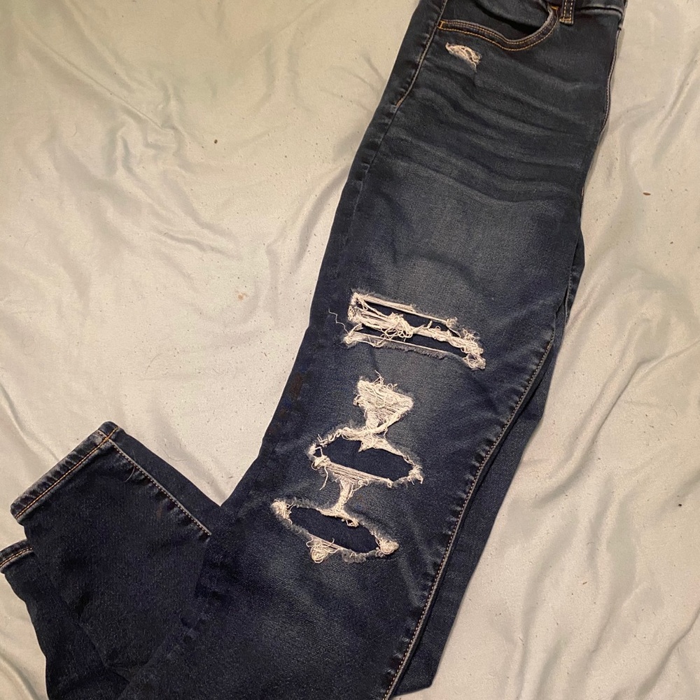 American eagle ripped jeans size 10!